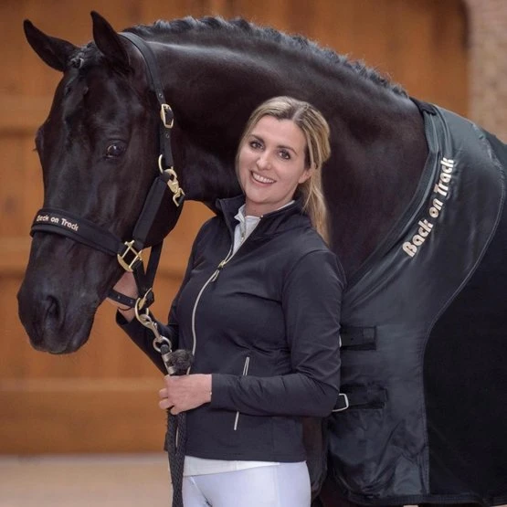 Back On Track Halfter Werano Schwarz 6 Back On Track Halfter Werano Schwarz – Bild 4