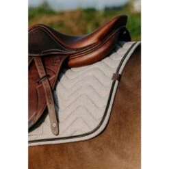 EQUITHÈME Schabracke Chevron Springen Gelb Warmblut -Waldhausen Verkaufe ekkia equitheme chevron sjabrak 10.9ee35c 3