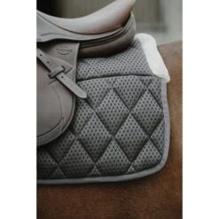 EQUITHÈME Schabracke Pro Air Vielseitig Grau Warmblut -Waldhausen Verkaufe ekkia z08298 204 922 011 det1.66f887 1