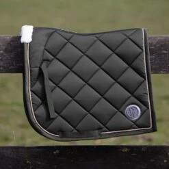 Harry's Horse Schabracke Heritage III Dressur Schwarz -Waldhausen Verkaufe hh 32000041 olijf.bcbe20 8