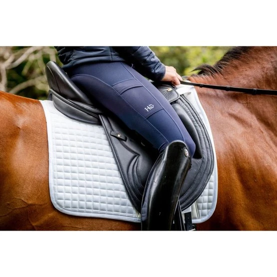 Horseware Schabracke Comfort Tech Dressur Schwarz Vollblut/Warmblut 20 Horseware Schabracke Comfort Tech Dressur Schwarz Vollblut/Warmblut – Bild 18