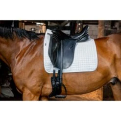 Horseware Schabracke Comfort Tech Dressur Weiß Vollblut/Warmblut -Waldhausen Verkaufe hw dahtld w000 horseware tech comfort dressage pad 8.3bcfd5