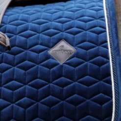Kentucky Horsewear Kentucky Schabracke Basic Velvet Dressur Navy Vollblut -Waldhausen Verkaufe kentucky 42589 03 dr 4.4768dc 3