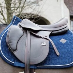 Kentucky Horsewear Kentucky Schabracke Basic Fluwelen Springen Beige Warmblut -Waldhausen Verkaufe kentucky 42589 03 sj 2.1a5550
