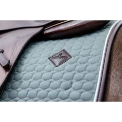 Kentucky Horsewear Kentucky Spring Satteldecke Classic Leder Dusty Green Warmblut -Waldhausen Verkaufe kentucky 485a1433.1d3088