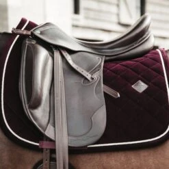 Kentucky Horsewear Kentucky Dressur Satteldecke Corduroy Pine Green Warmblut -Waldhausen Verkaufe kentucky dressuur zadeldekje corduroy bordeaux.ffb55a 1
