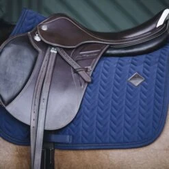 Kentucky Horsewear Kentucky Springsatteldecke Fishbone Schwarz Warmblut -Waldhausen Verkaufe kentucky spring zadeldekje fishbone blauw.55c9ec