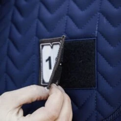 Kentucky Horsewear Kentucky Schabracke Fishbone Competition Springen Weiß W -Waldhausen Verkaufe kentucky zadeldekje fishbone competition sj navy 2.a997cd 1