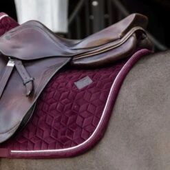 Kentucky Horsewear Kentucky Schabracke Velvet Springen Bordeaux Warmblut -Waldhausen Verkaufe kentucky zadeldekje velvet springen bordeaux 1.22f741 1
