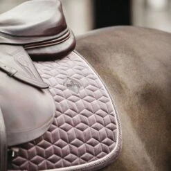 Kentucky Horsewear Kentucky Schabracke Velvet Springen Bordeaux Warmblut -Waldhausen Verkaufe kentucky zadeldekje velvet springen lichtpaars 1.93d273 1