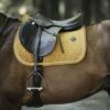 Kentucky Horsewear Kentucky Springsatteldecke Velvet Senffarben Warmblut -Waldhausen Verkaufe kentucky zadeldekje velvet springen mustard.4e00d9