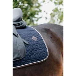 Kentucky Horsewear Kentucky Horse Schabracke Skin Friendly Dressur Schwarz Warmblut -Waldhausen Verkaufe kentuckyhorsewear 42468 03 dr 5.32e6b5 1
