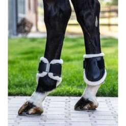 Waldhausen Streichkappen Künstlichem Lammfell Schwarz